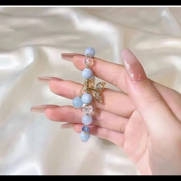 AQUAMARINE FISHTAIL STRETCH BRACELET - Picture 2 of 5